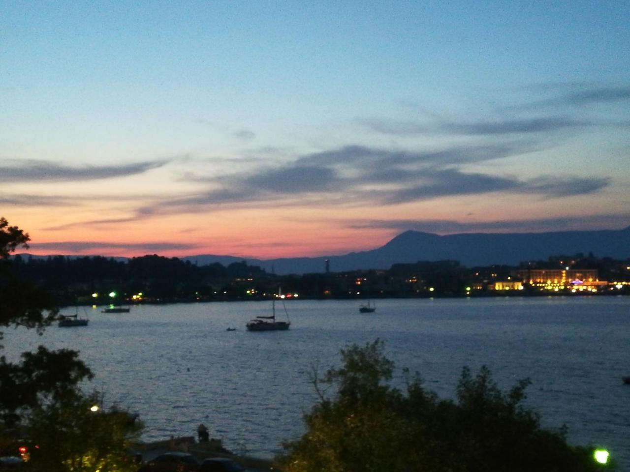Garitsa Bay Apartment Corfu  Buitenkant foto